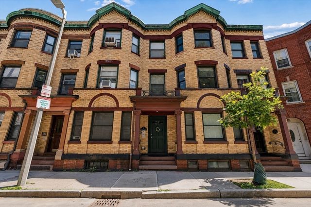 28 Edgerly Rd 2, Boston, MA 02115