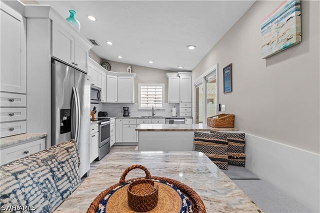 764 94th AVE N, Naples, FL 34108
