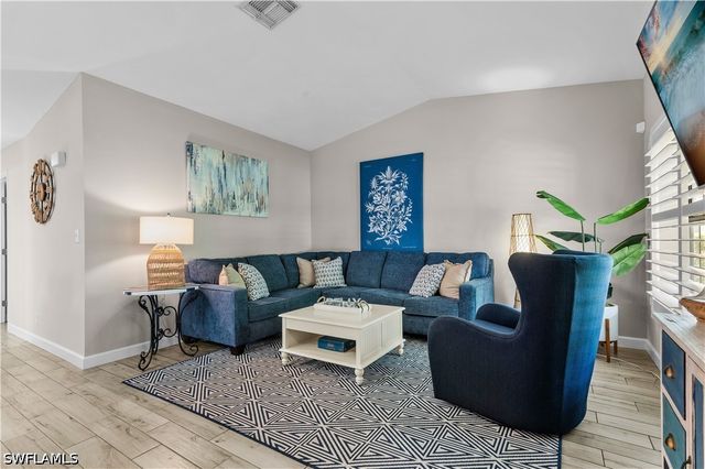 764 94th AVE N, Naples, FL 34108