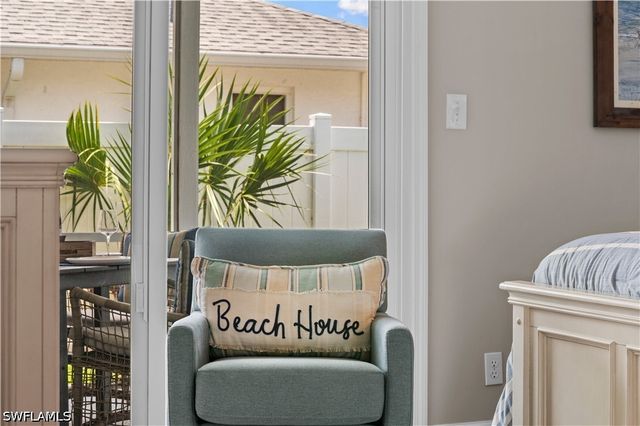 764 94th AVE N, Naples, FL 34108