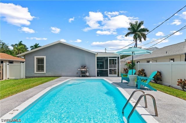 764 94th AVE N, Naples, FL 34108