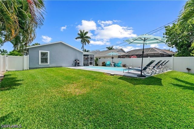 764 94th AVE N, Naples, FL 34108