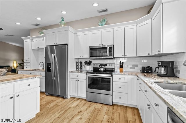 764 94th AVE N, Naples, FL 34108