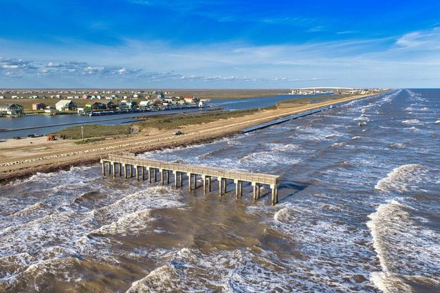 0 Pr 675, Sargent, TX 77414