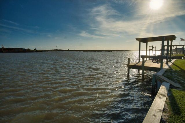 0 Pr 675, Sargent, TX 77414