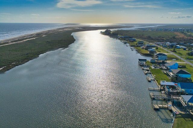 0 Pr 675, Sargent, TX 77414