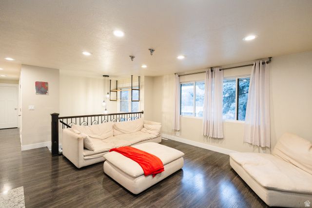 5055 KIWANA DR, South Ogden, UT 84403