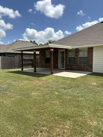 203 Commonwealth Circle, Waxahachie, TX 75165