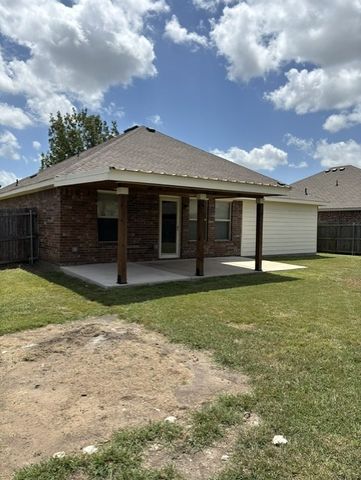203 Commonwealth Circle, Waxahachie, TX 75165