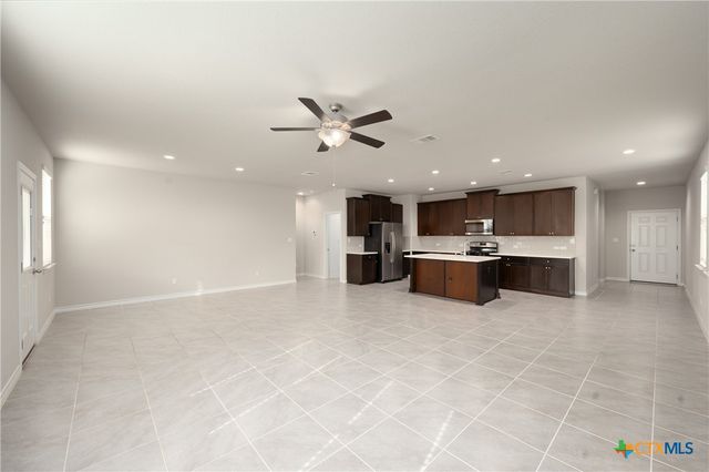 147 Mary Max Circle, San Marcos, TX 78666