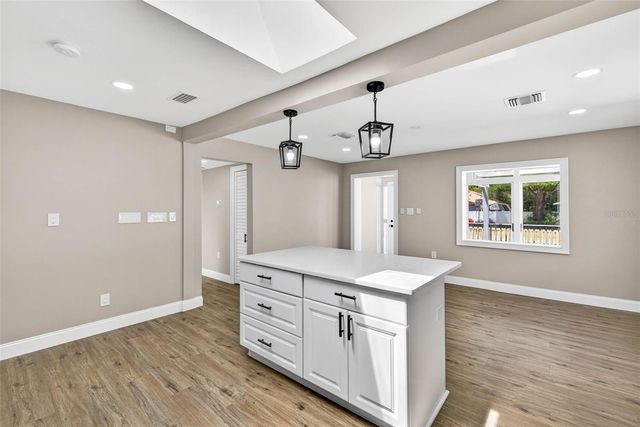 3620 E TAMPA CIRCLE, Tampa, FL 33629