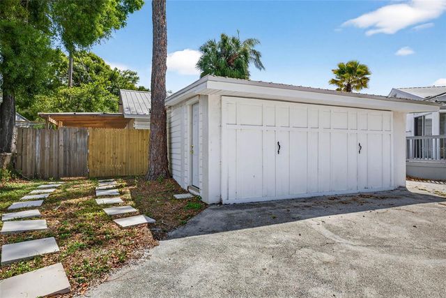 3620 E TAMPA CIRCLE, Tampa, FL 33629