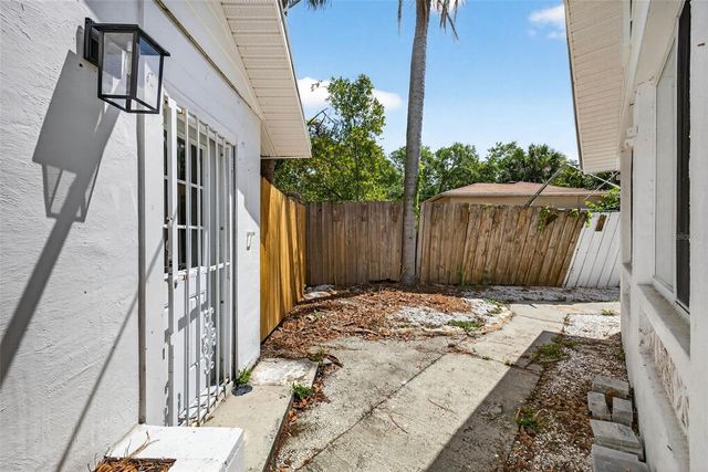 3620 E TAMPA CIRCLE, Tampa, FL 33629