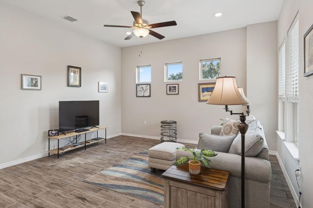 105 Lafitte DR 101, San Marcos, TX 78666
