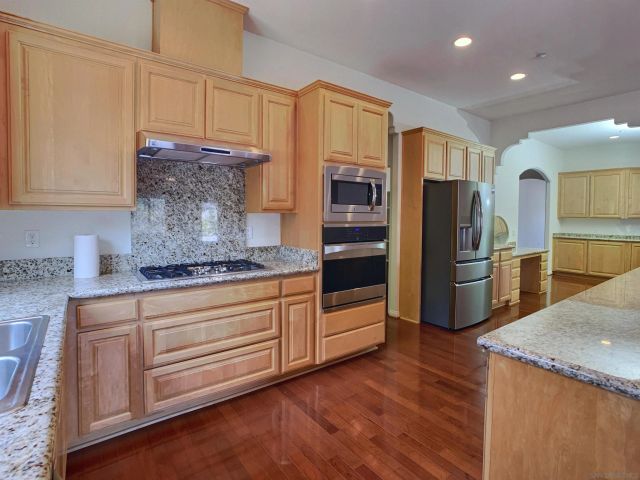 8836 Diamondback Dr, Santee, CA 92071