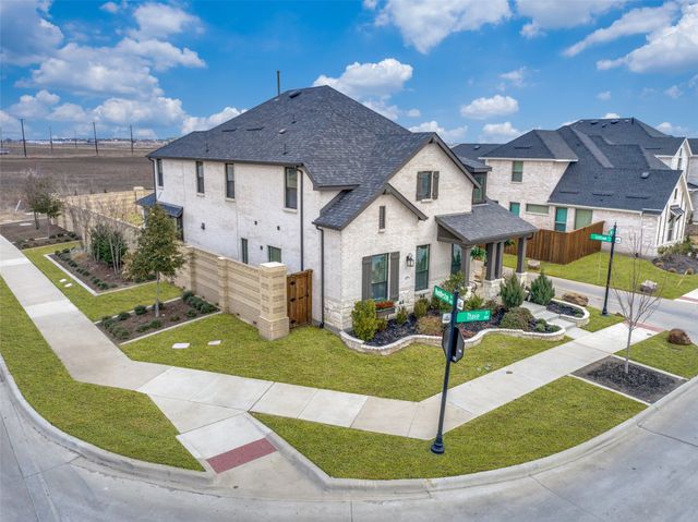 2425 Thavie Street, Celina, TX 75009