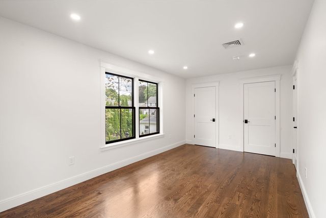 145 Dorchester St, Quincy, MA 02171