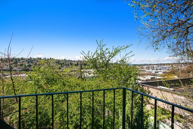 3438 14th Avenue W, Seattle, WA 98119