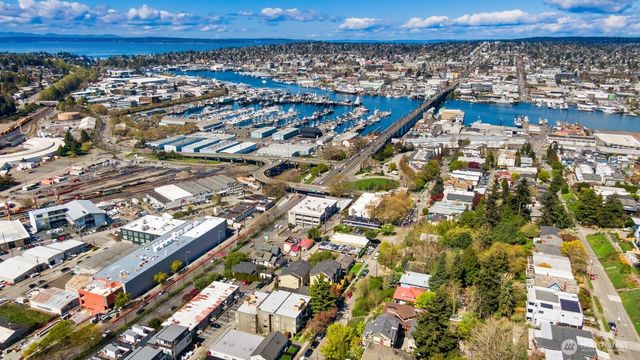 3438 14th Avenue W, Seattle, WA 98119