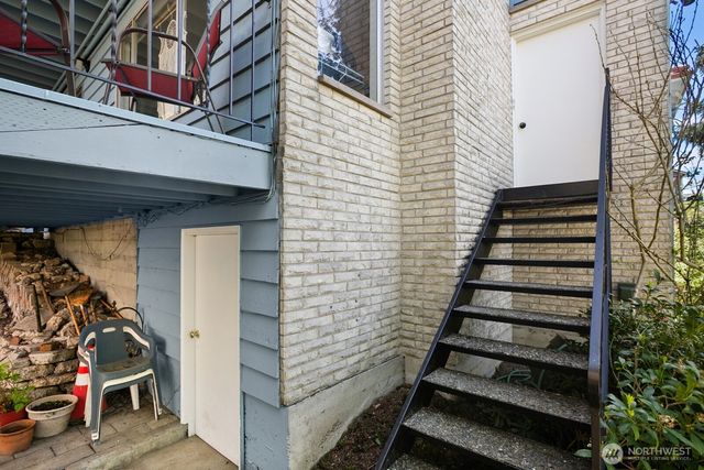 3438 14th Avenue W, Seattle, WA 98119