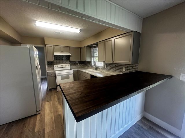 3700 SE 34TH COURT, Ocala, FL 34471