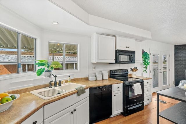 3128 Crescent Avenue, Marina, CA 93933