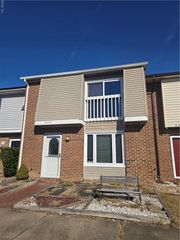 606 Charles CT, Virginia Beach, VA 23462