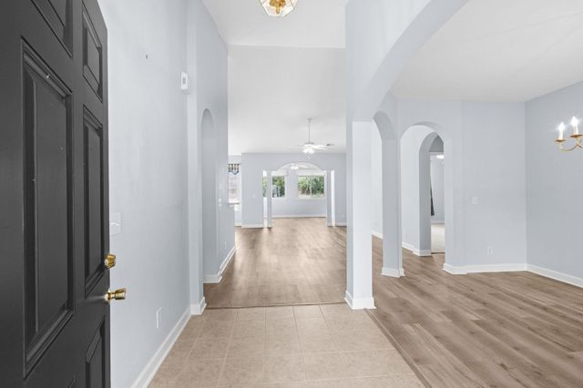 732 Gazania Ln., Myrtle Beach, SC 29579