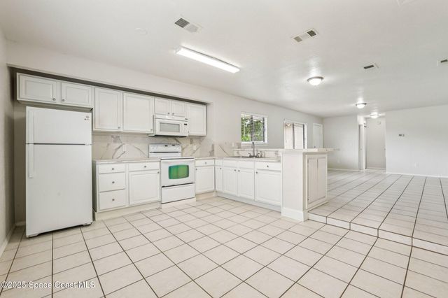 784 Talmadge Avenue SE, Palm Bay, FL 32909