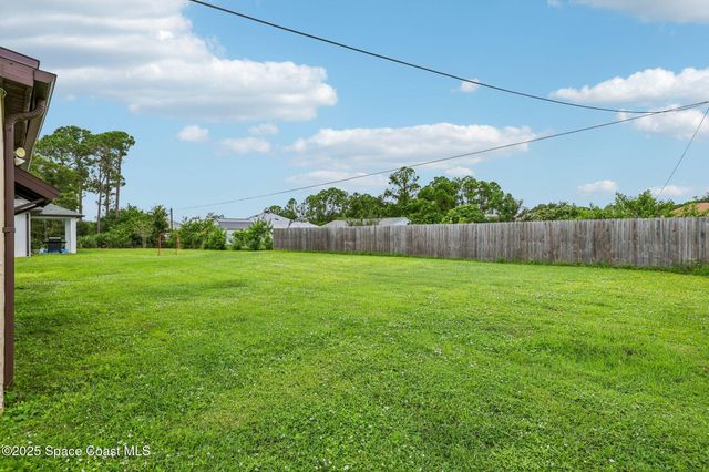 784 Talmadge Avenue SE, Palm Bay, FL 32909