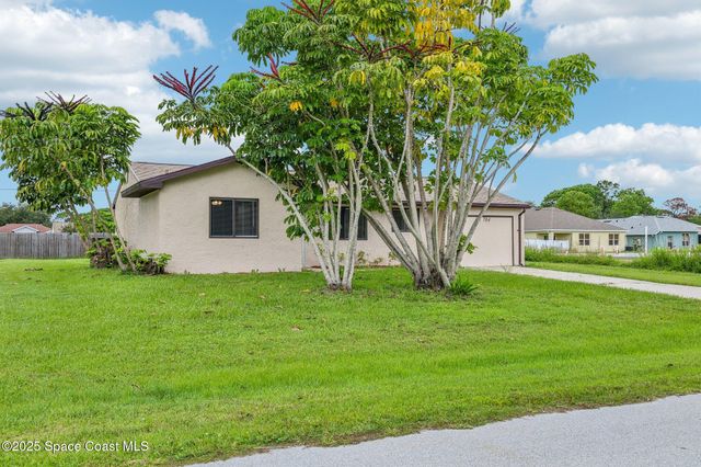 784 Talmadge Avenue SE, Palm Bay, FL 32909
