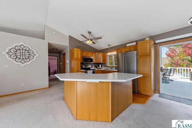 152 Swan Lane, Mankato, MN 56001