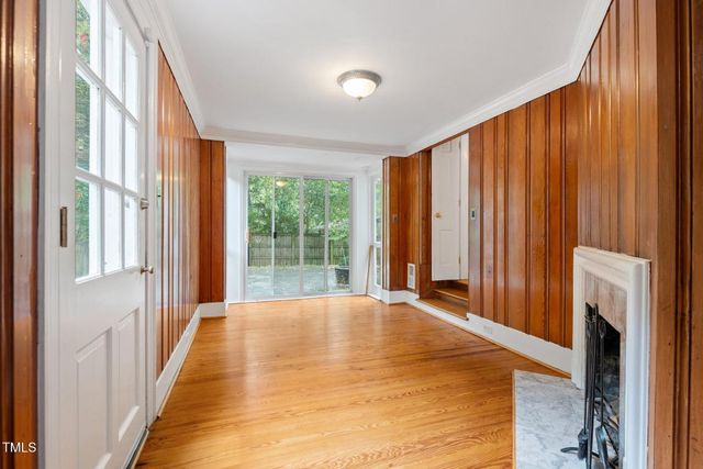 406 E Markham Avenue, Durham, NC 27701