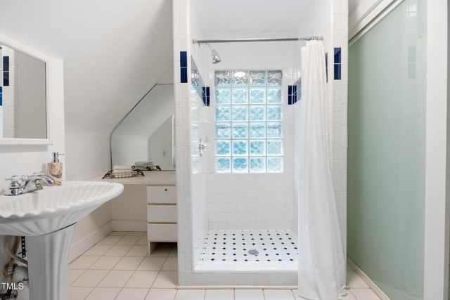 406 E Markham Avenue, Durham, NC 27701