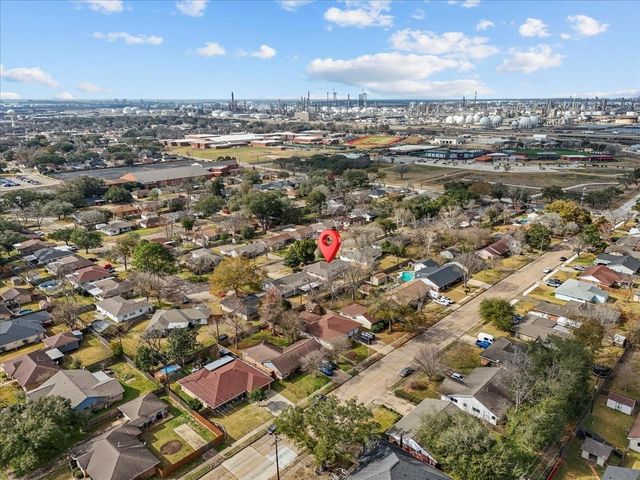 913 Peggy Street, Deer Park, TX 77536