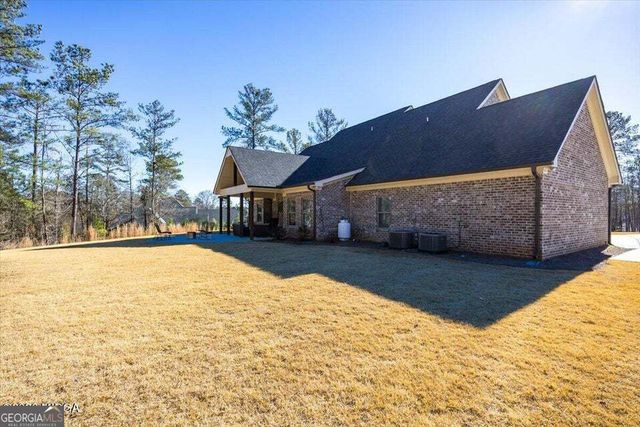303 Tuxedo Circle, Forsyth, GA 31029