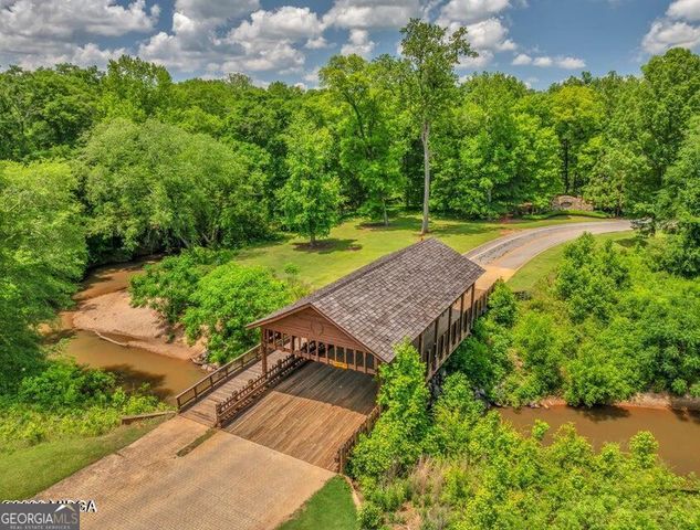 303 Tuxedo Circle, Forsyth, GA 31029