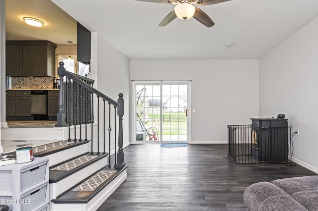 1041 St Jude Drive, Rotterdam, NY 12303