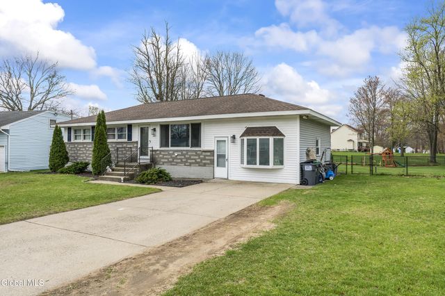 1041 St Jude Drive, Rotterdam, NY 12303