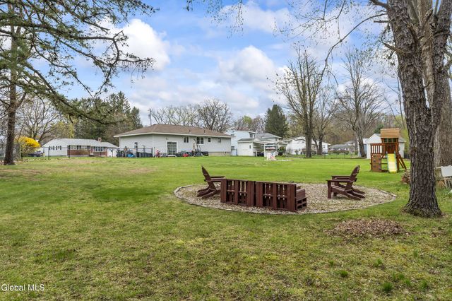 1041 St Jude Drive, Rotterdam, NY 12303