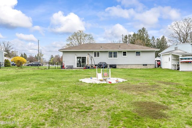 1041 St Jude Drive, Rotterdam, NY 12303