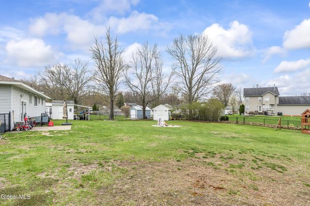 1041 St Jude Drive, Rotterdam, NY 12303