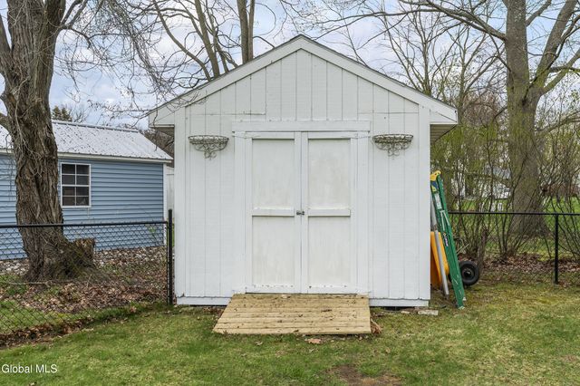 1041 St Jude Drive, Rotterdam, NY 12303