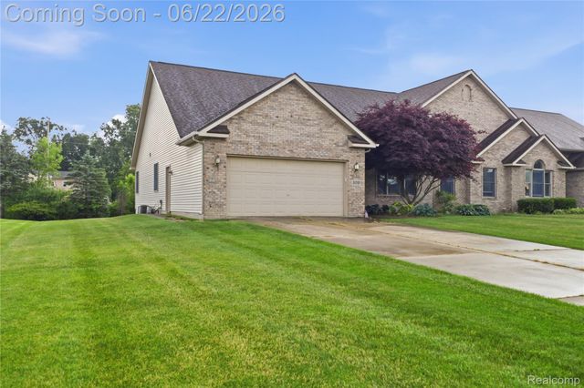 8091 Prestonwood Court, Flushing Charter Township, MI 48433