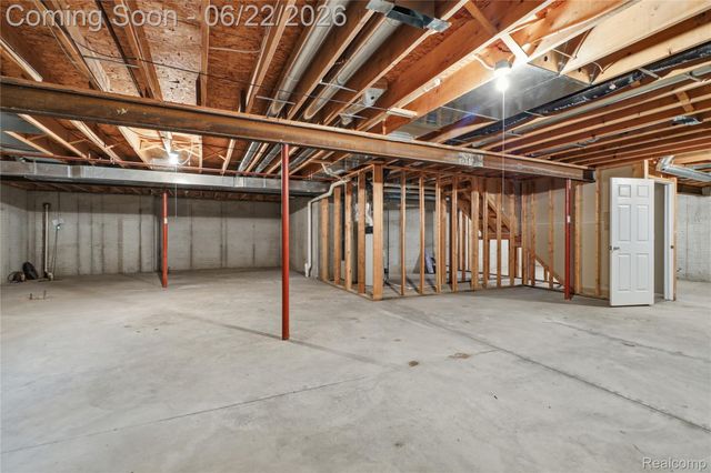 8091 Prestonwood Court, Flushing Charter Township, MI 48433