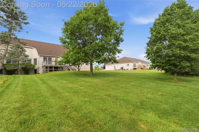 8091 Prestonwood Court, Flushing Charter Township, MI 48433