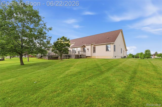 8091 Prestonwood Court, Flushing Charter Township, MI 48433