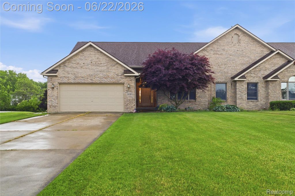 8091 Prestonwood Court, Flushing Charter Township, MI 48433