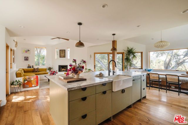 2002 Tuna Canyon Road, Topanga (los Angeles), CA 90290