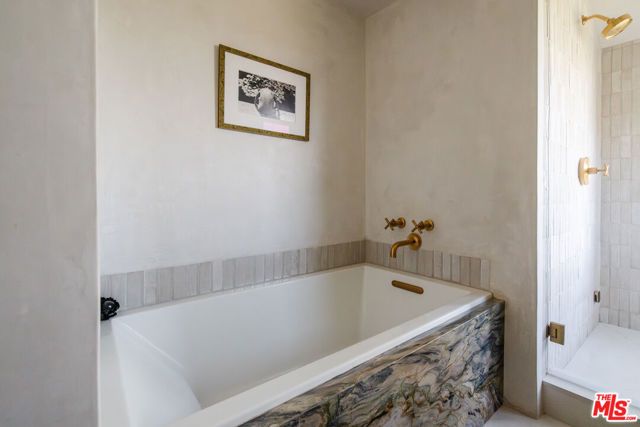 2002 Tuna Canyon Road, Topanga (los Angeles), CA 90290